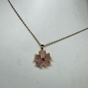 Elegant Pink Flower Pendant Necklace